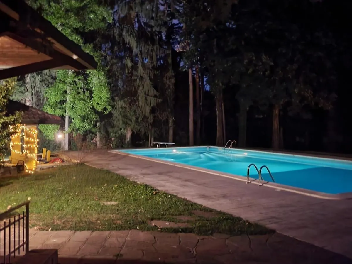 Capiago Intimiano Italian Vintage Villa In Cascina Pelada