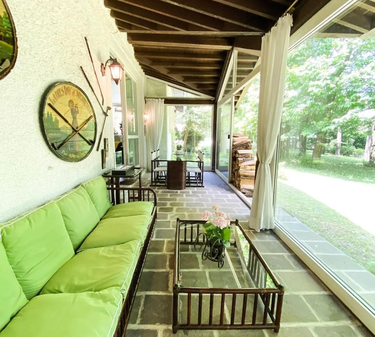 Capiago Intimiano Italian Vintage Villa In Cascina Pelada 0*, Capiago Intimiano